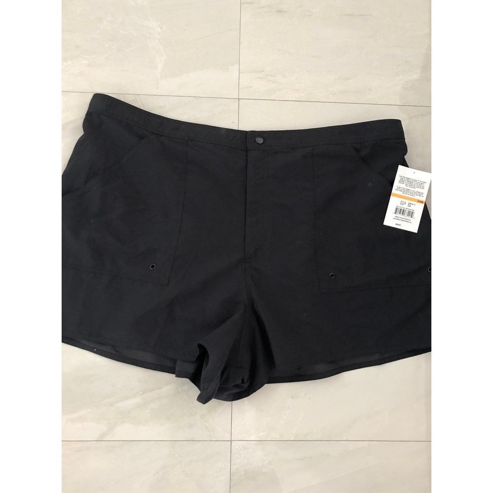 NWT Maxine of Hollywood Chlorine resistant  short